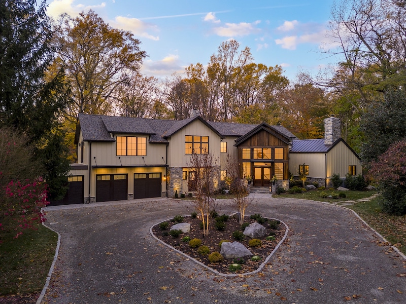 603 W Gravers Lane