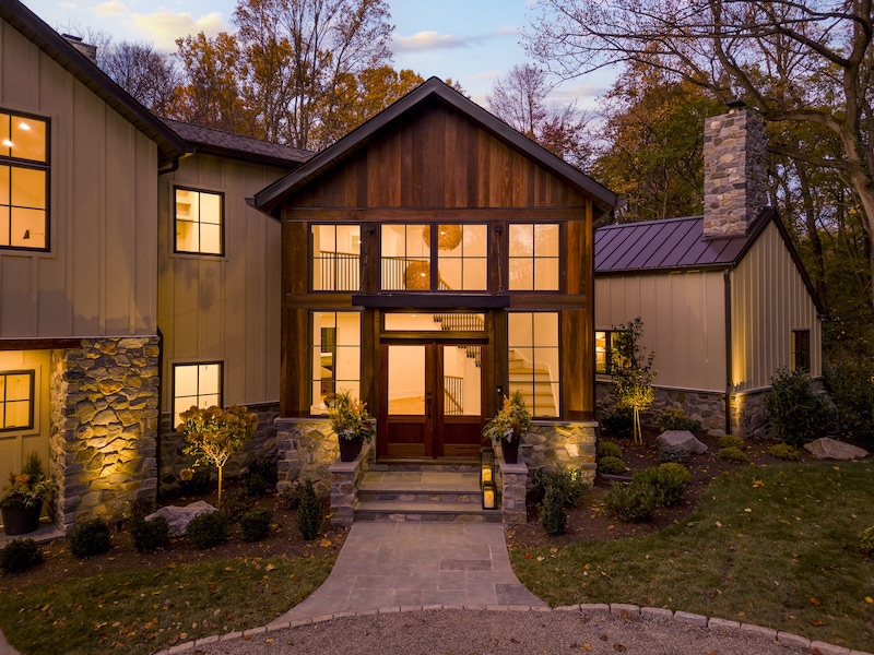 603 W Gravers Lane
