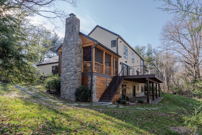 603 W Gravers Lane